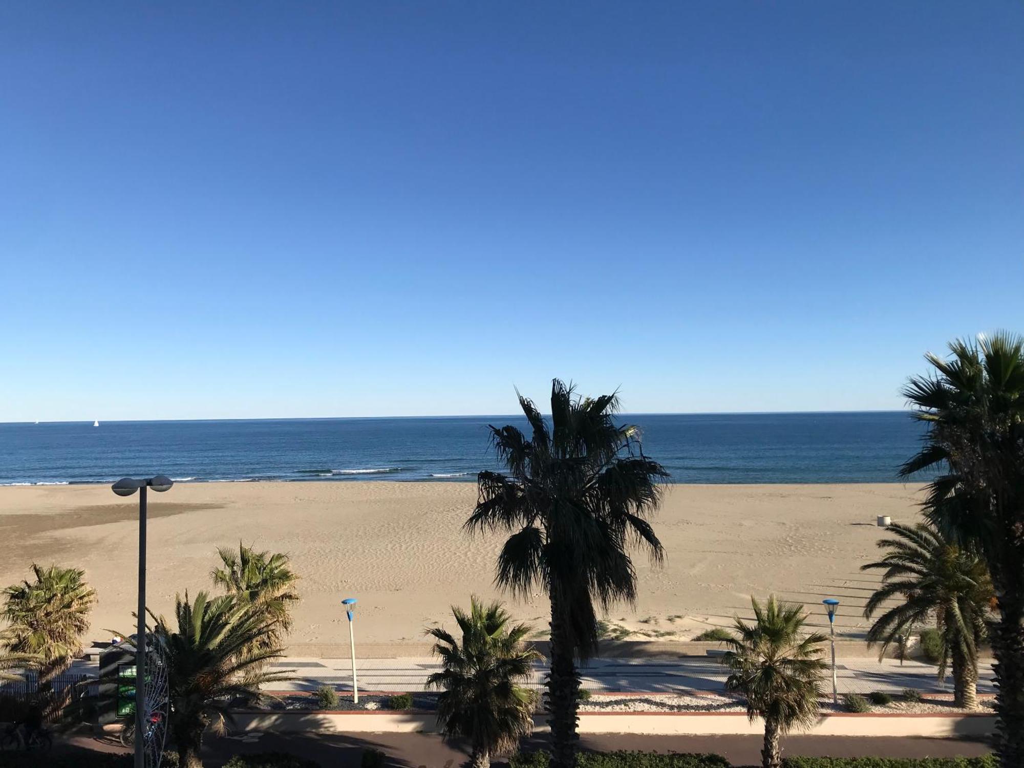 Appartement Face A La Mer - 6 A 8 Personnes - Canet En Roussillon 外观 照片